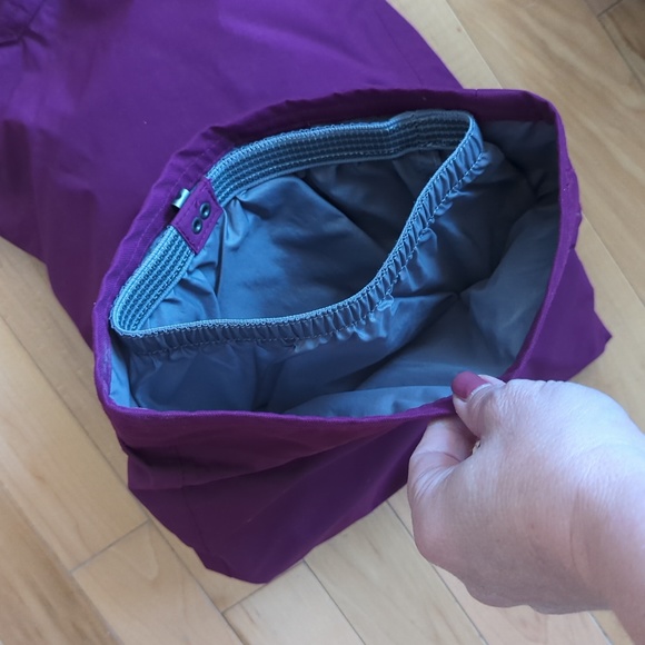 The North Face Snow Pants. Big Girls XL(18). EUC. - Picture 6 of 11